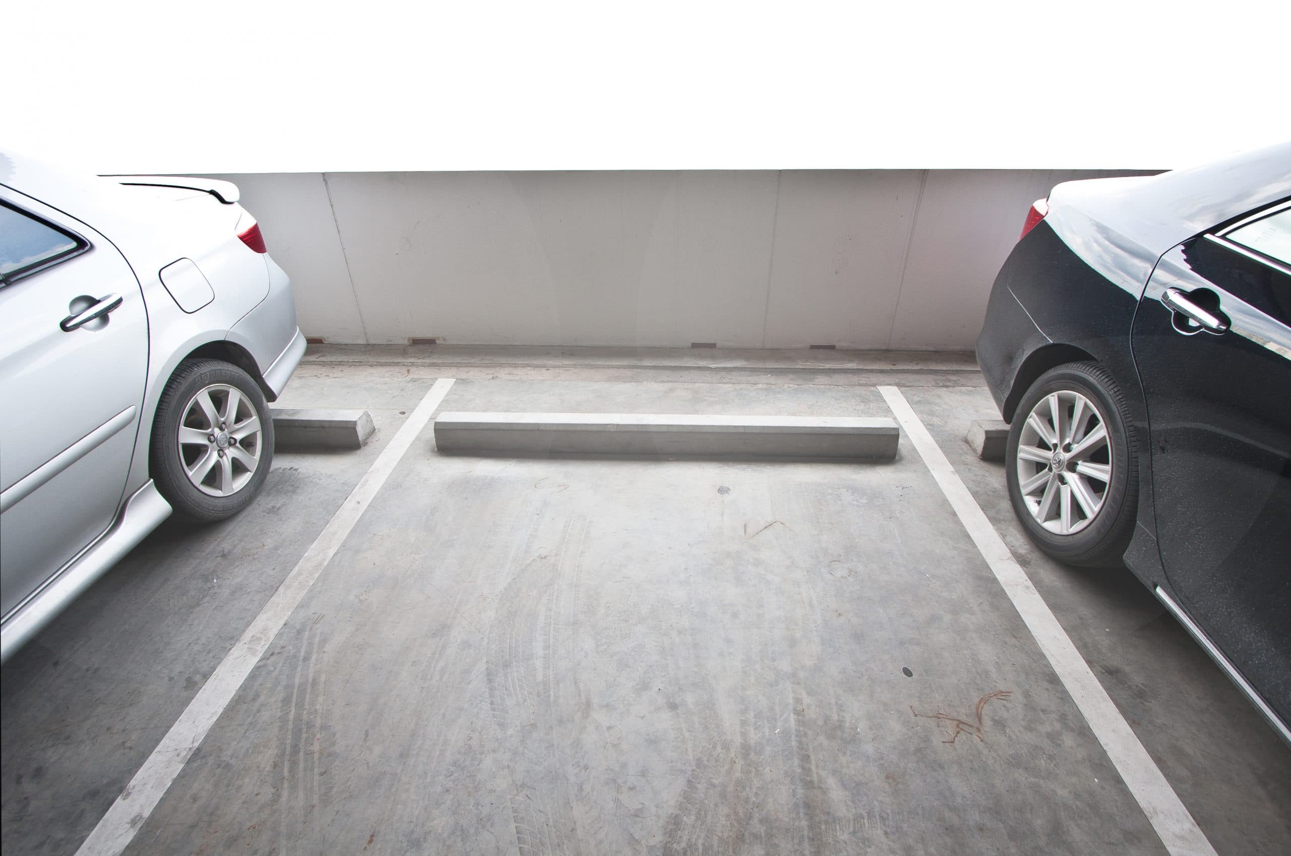 Wide parking at Reflection Tower B, 400aed