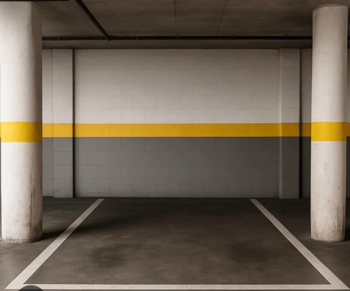 Premium Basement Private Parking - Close to entrance.