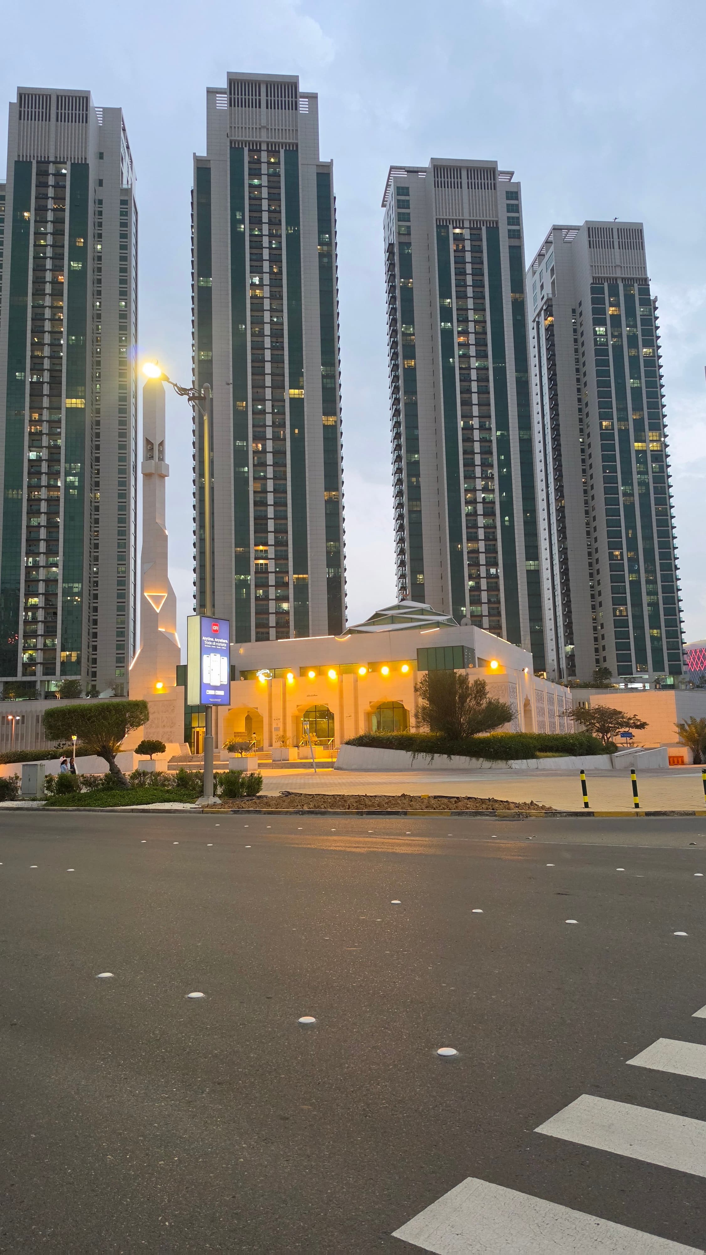 covered space in marina square al reem Island