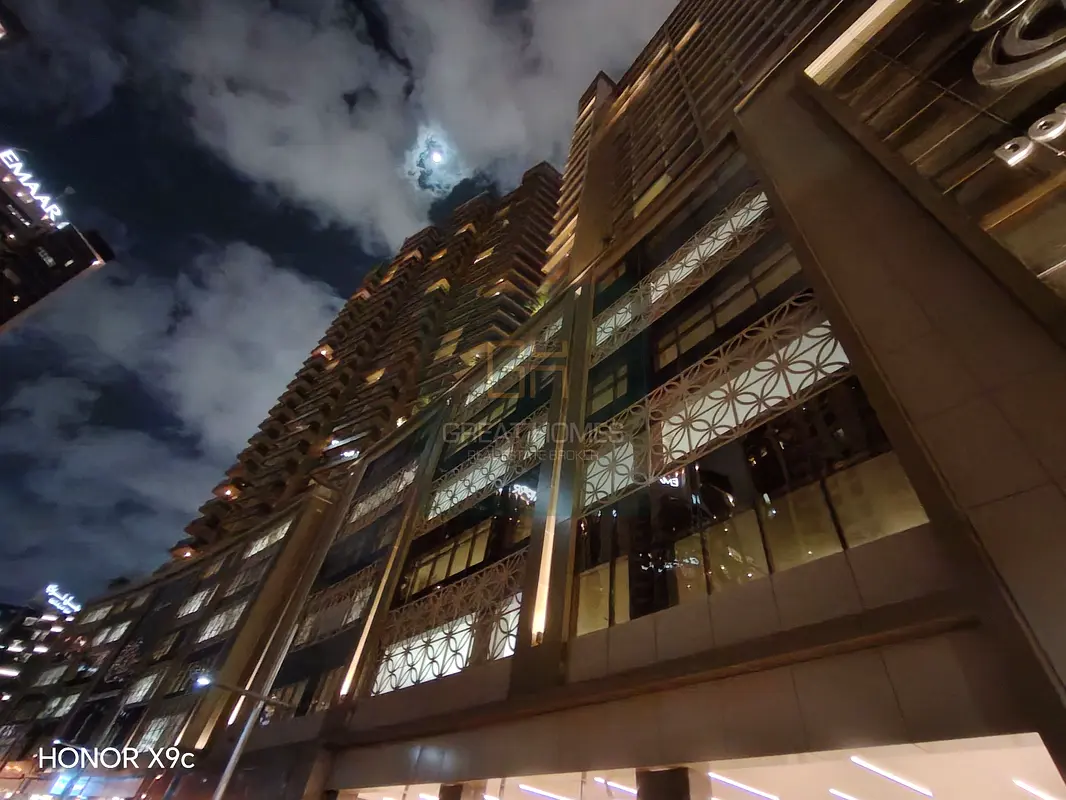 DOWNTOWN DUBAI NEAR SOUTH RIDGE PARK - PARKING JUST 800 P.M