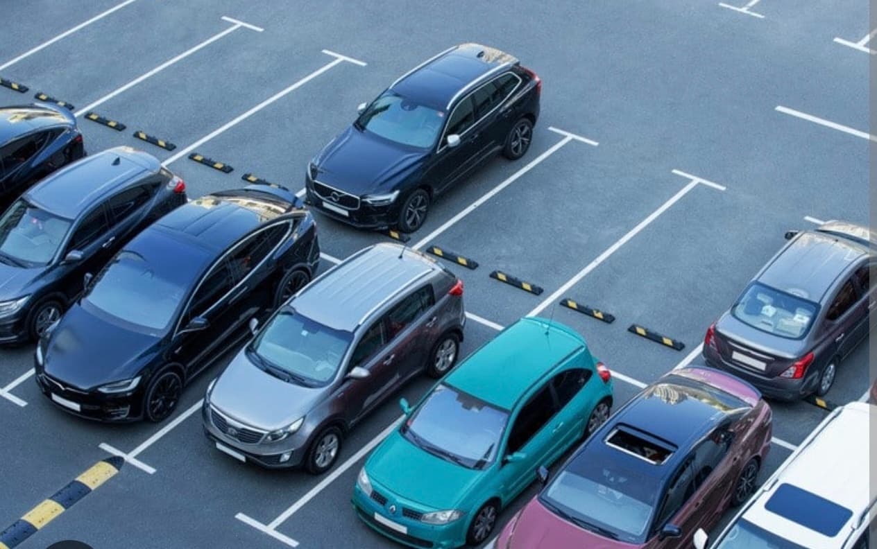 Villa Parking