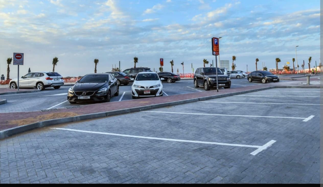 Villa Parking