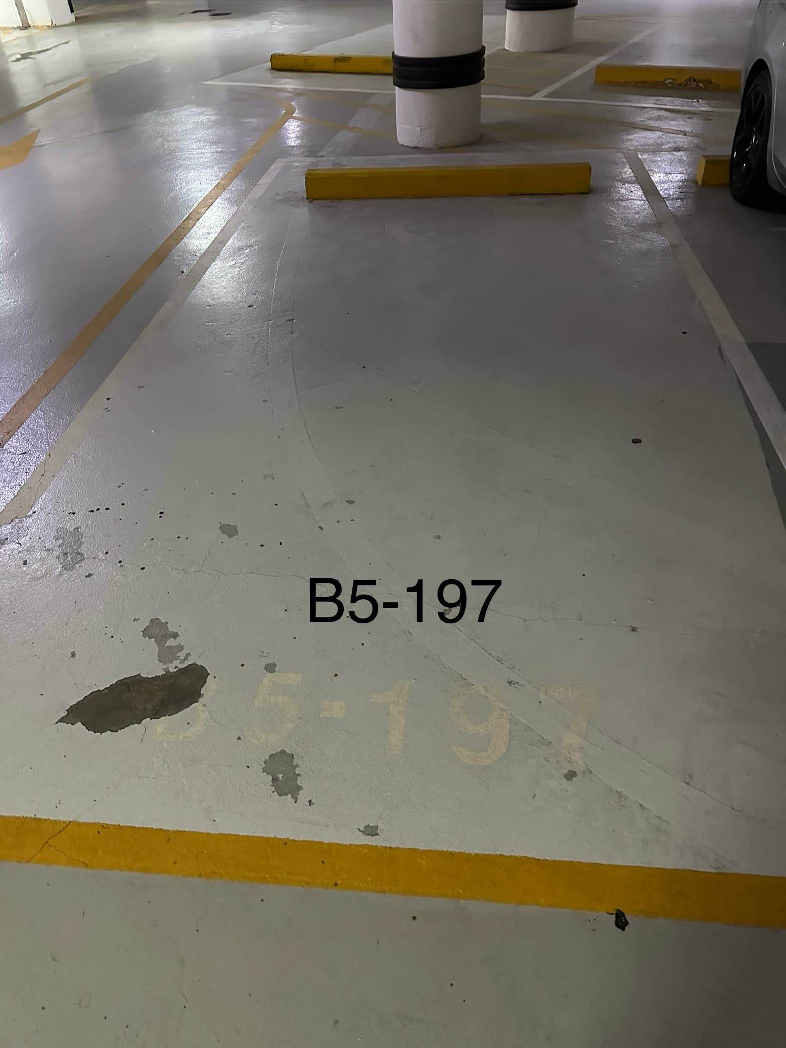 Parking space for rent in Dubai Marina