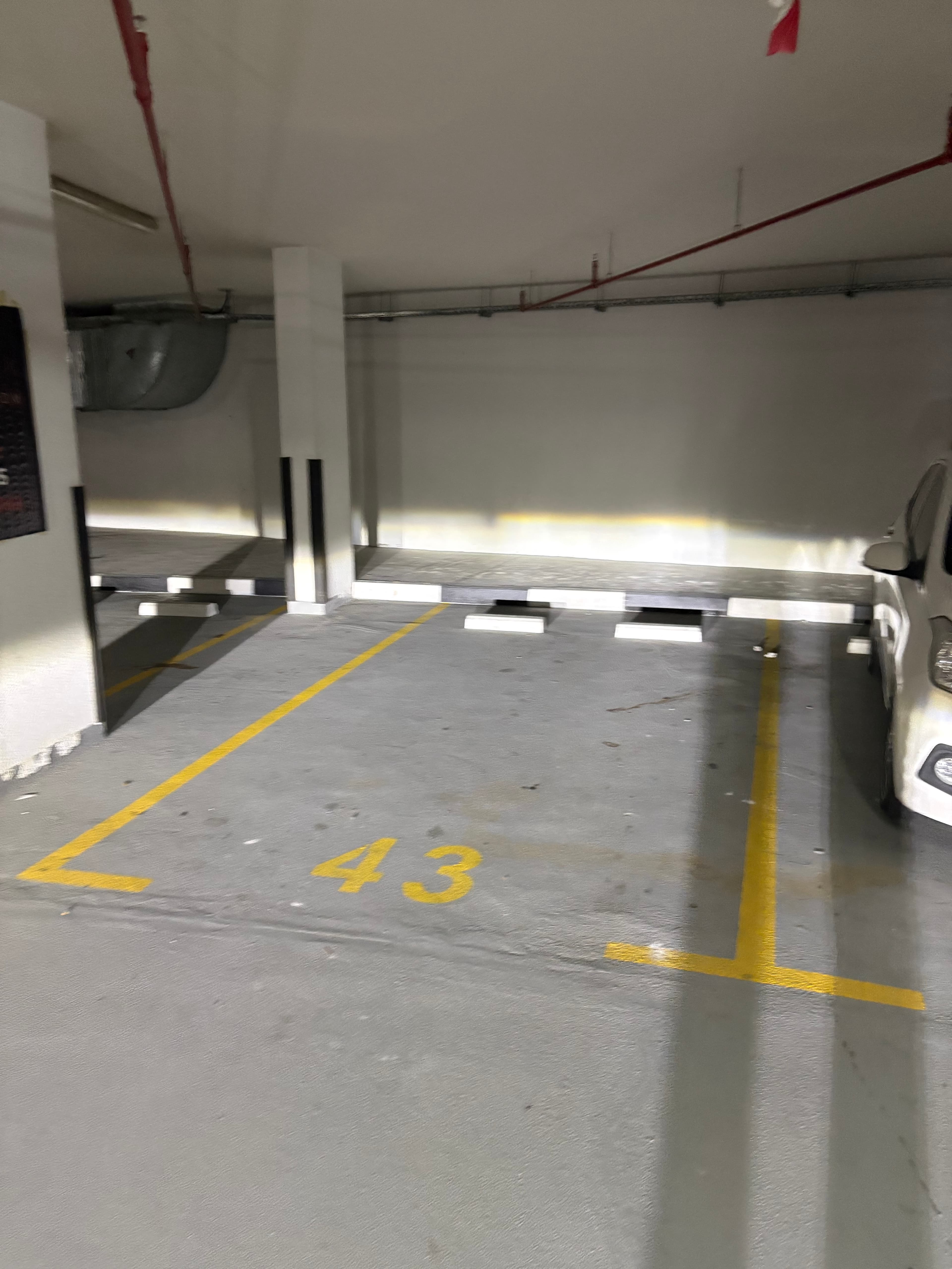MOTOR CITY PARKING FOR RENT MONTHLY OR YEARLY 400 PER MONTH BASMENT