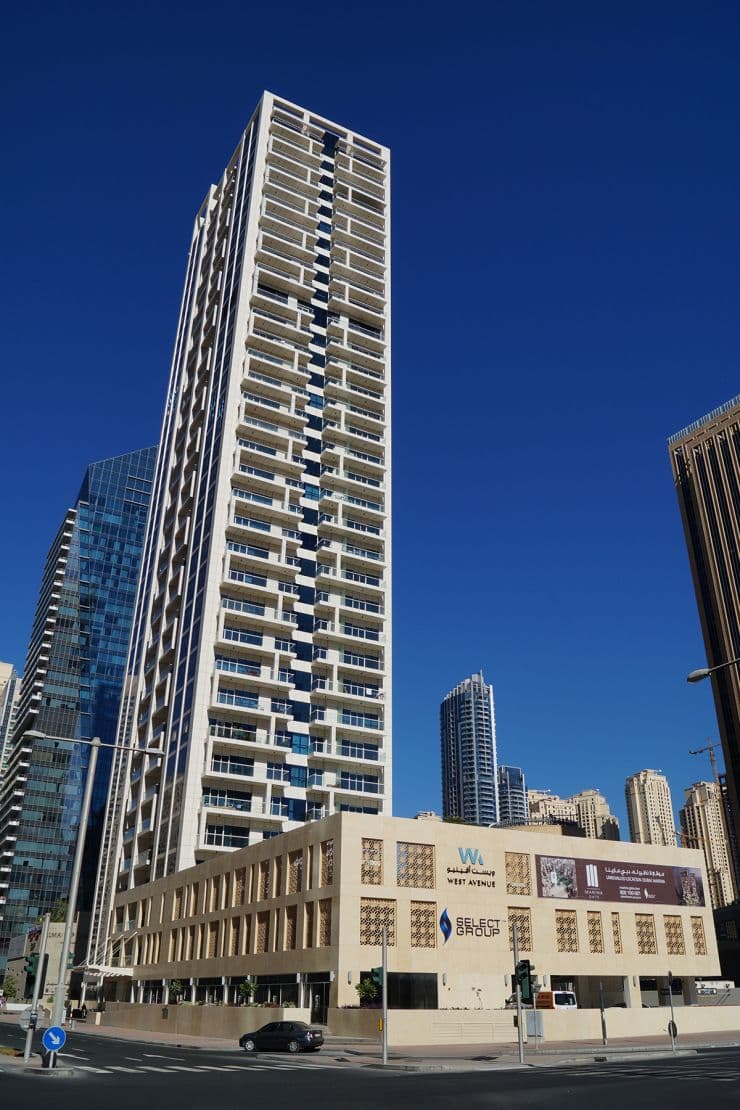 Covered space in Dubai Marina