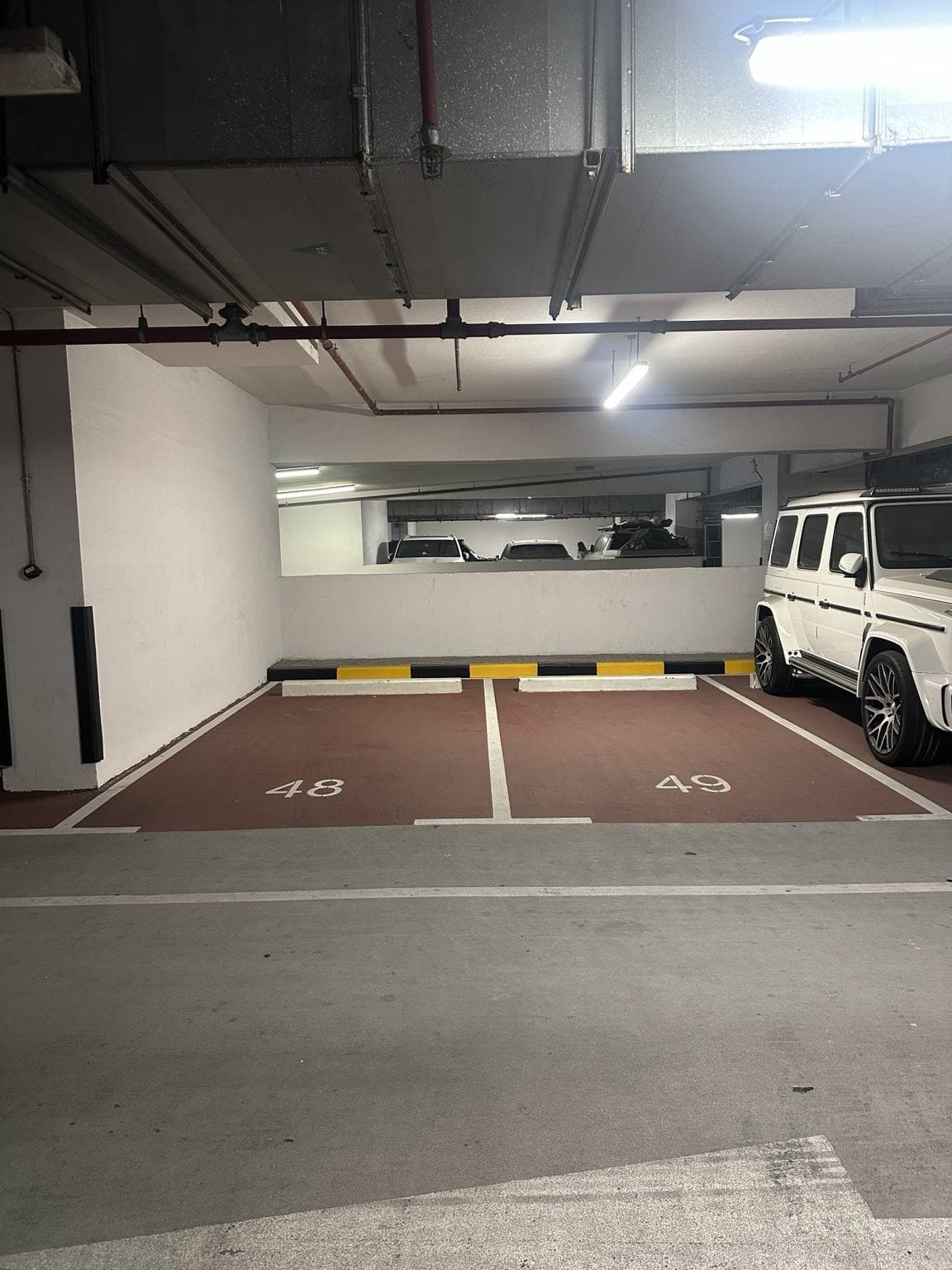 Covered parking in Amna tower